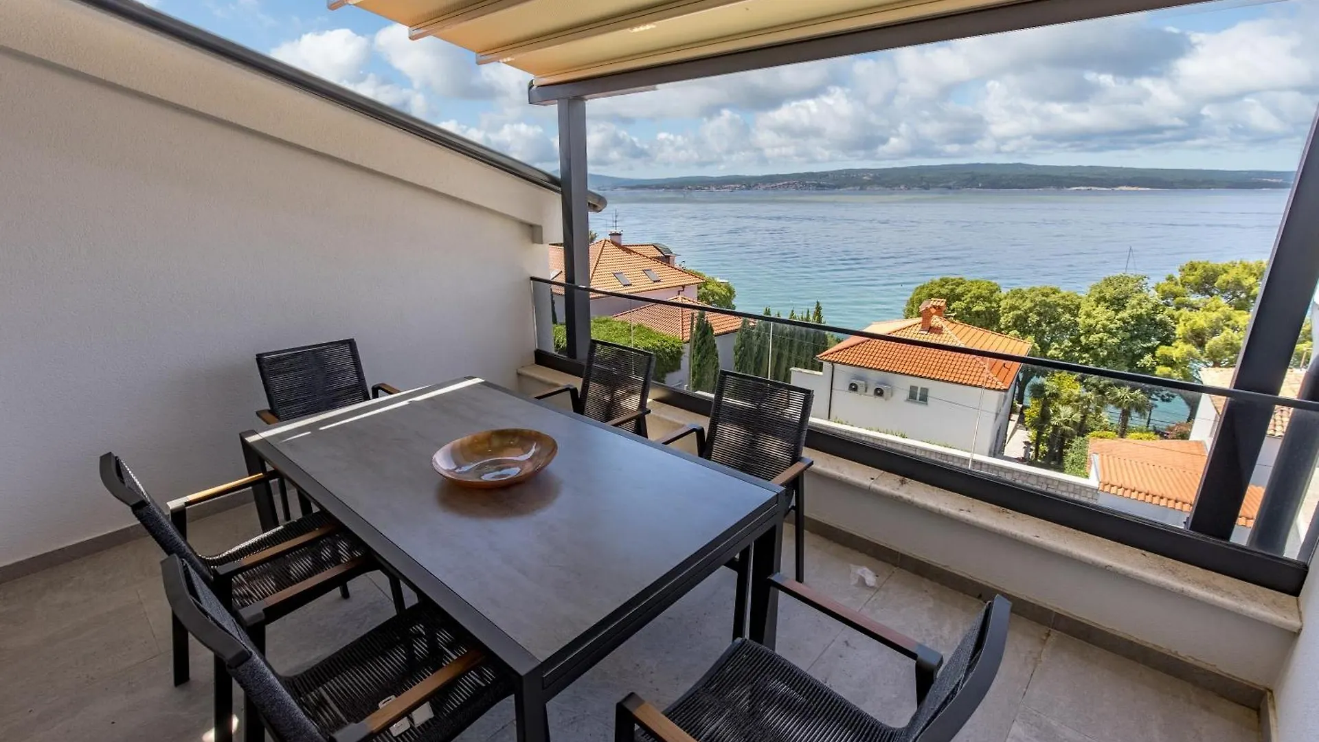 Pool Apartments With Sea View - Happy Rentals Crikvenica