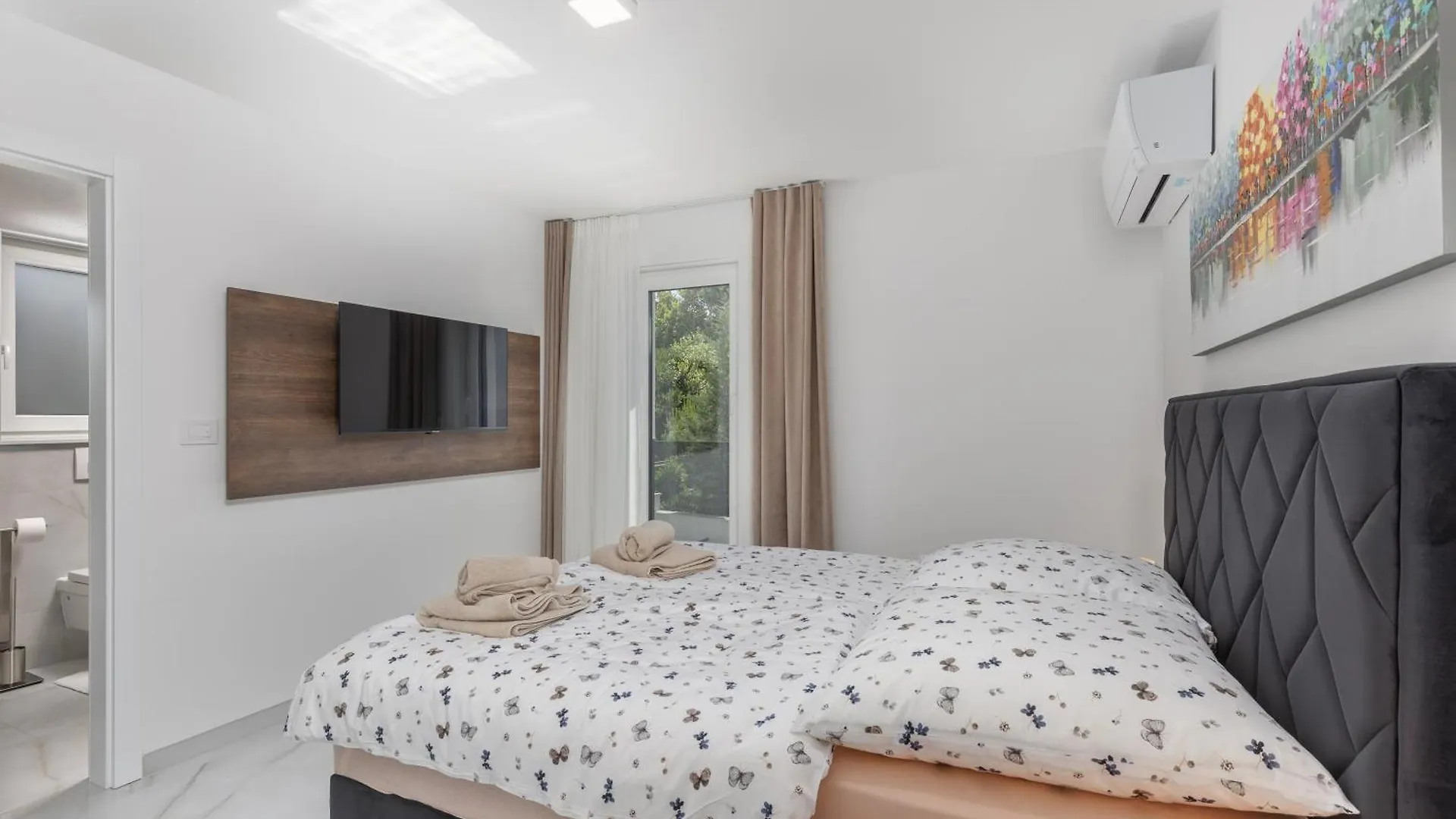 Pool Apartments With Sea View - Happy Rentals Crikvenica 0*,